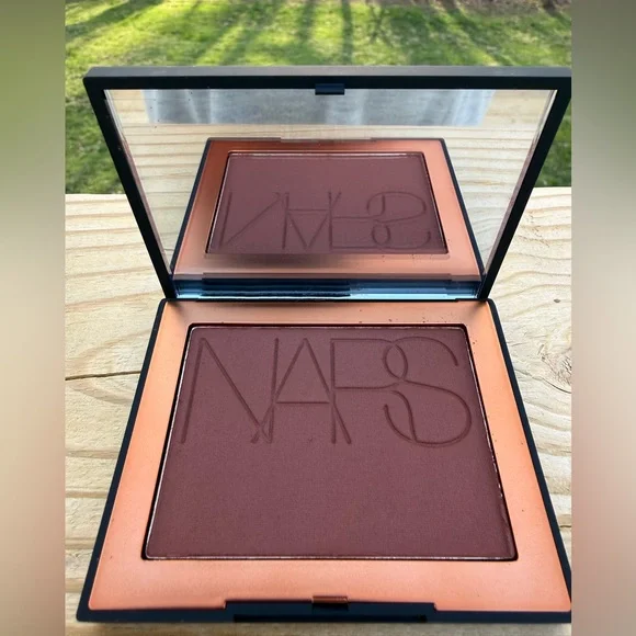 NARS Laguna Bronzing Powder Compact NIB - Picture 2 of 2